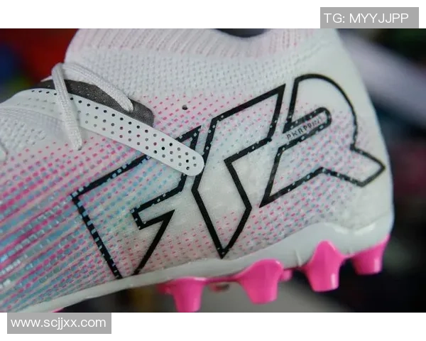 球星专用运动鞋是否适合普通足球爱好者穿着使用解析