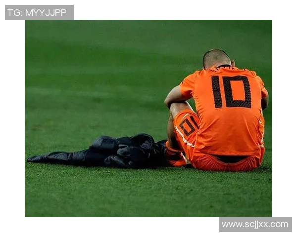 足球巨星心痛瞬间:从伤病困扰到失落决赛,明星背后的心路历程 足球巨星心痛瞬间:从伤病困扰到失落决赛,明星背后的心路历程